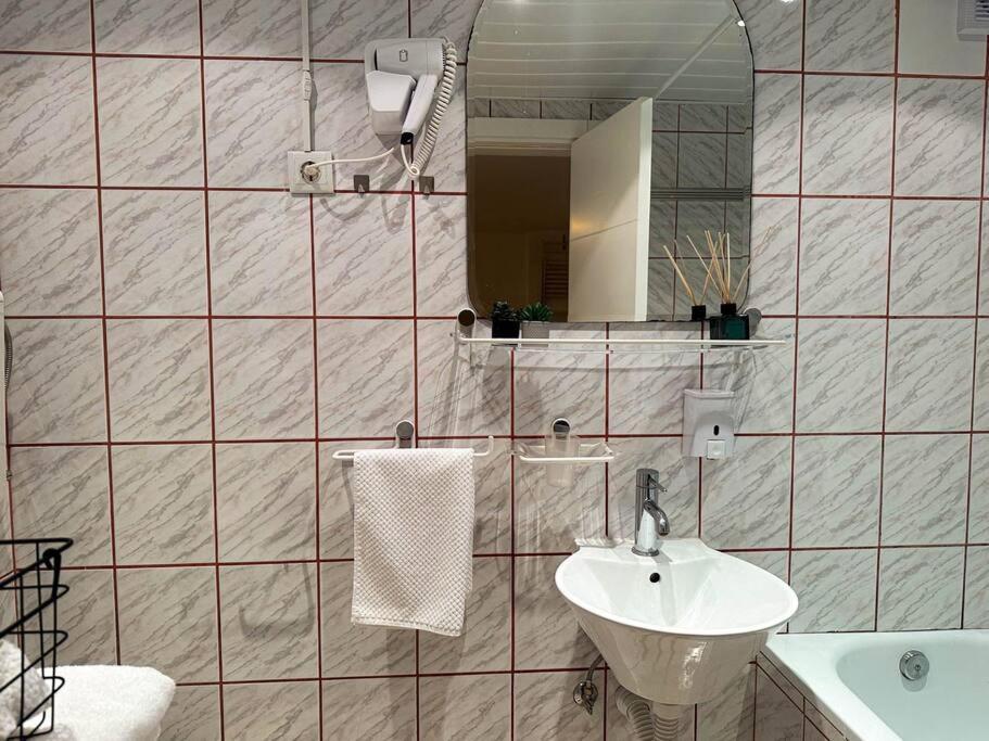 Riverside/old Town/free Parking *